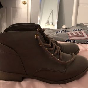 brown boots